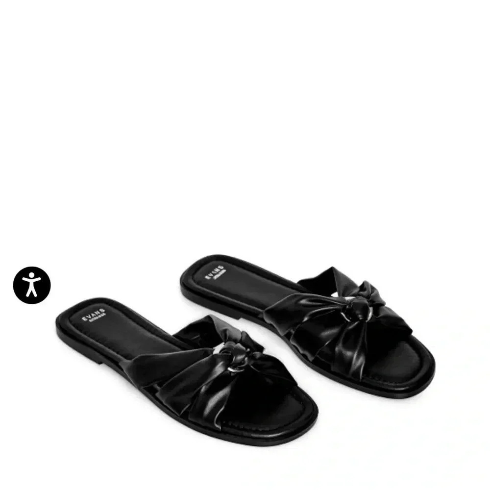 Tanya Sandal